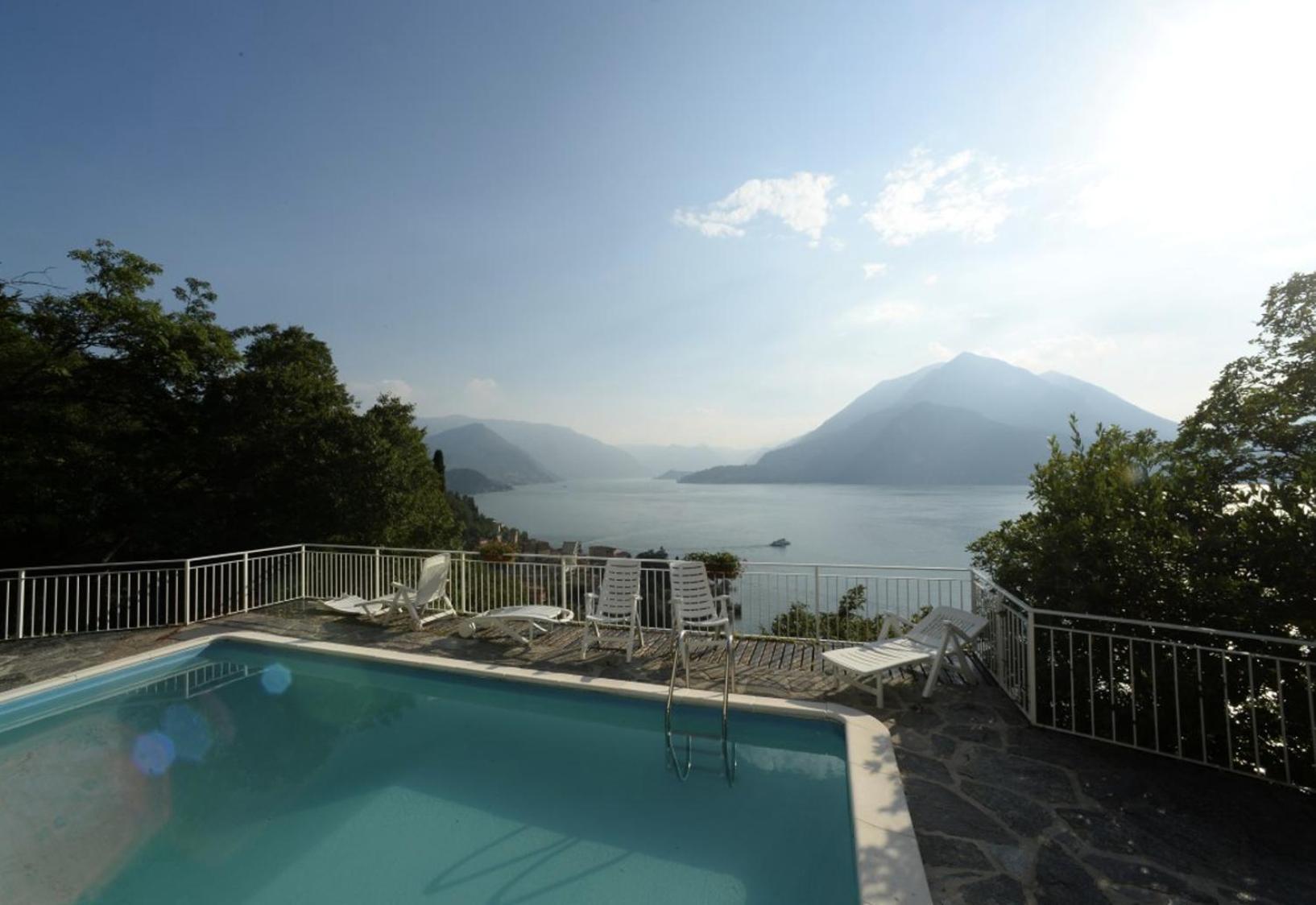 Miralago Stunning View Over Varenna Perledo Bagian luar foto